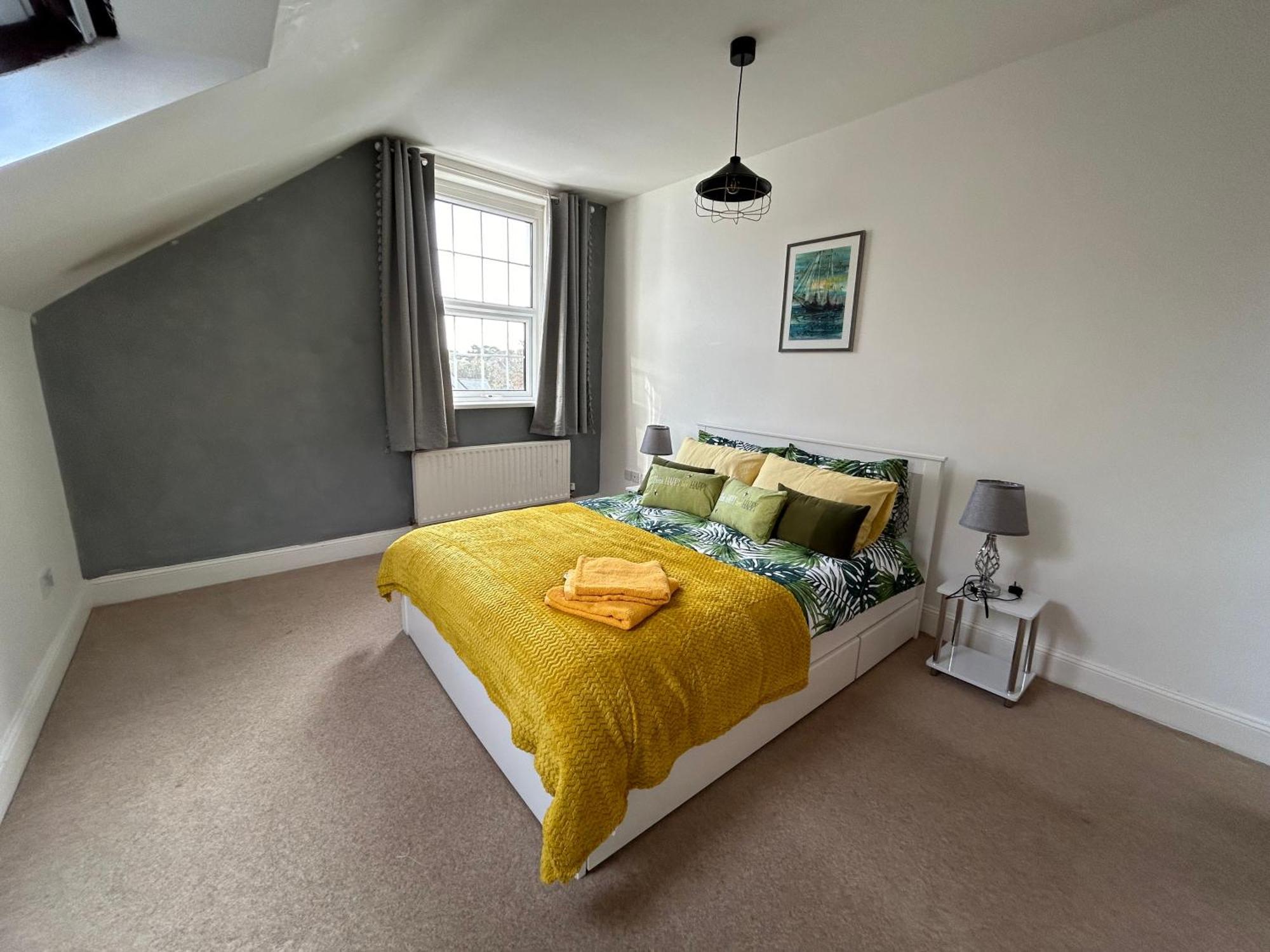 Seaside Rentals Bournemouth - 2Br, Upto 6Ppl, Beach 3 Min Walk, Dogs Ok, Wifi, Park 2 Cars Extérieur photo