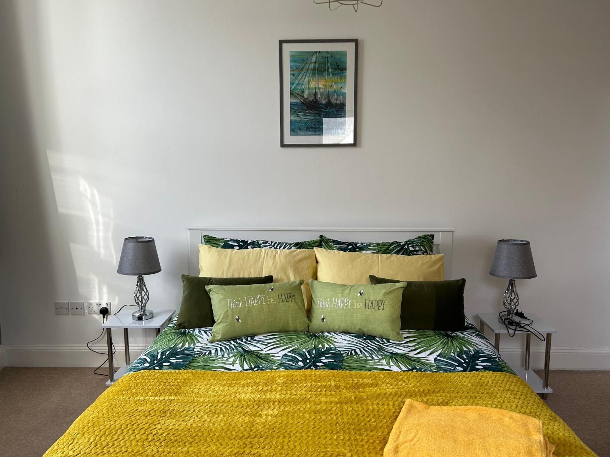 Seaside Rentals Bournemouth - 2Br, Upto 6Ppl, Beach 3 Min Walk, Dogs Ok, Wifi, Park 2 Cars Extérieur photo